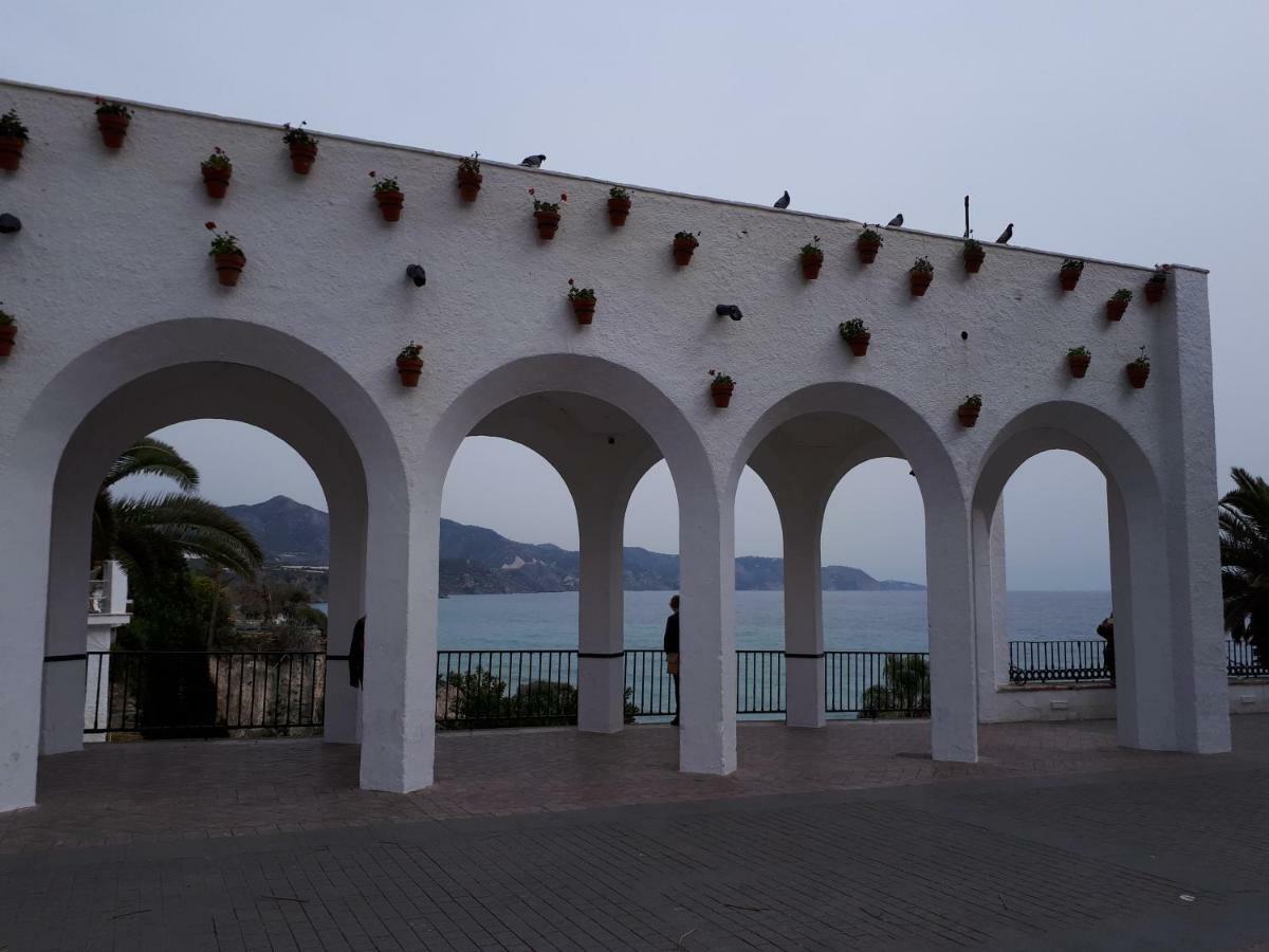 Calle Antonio Millón Nerja Exterior foto